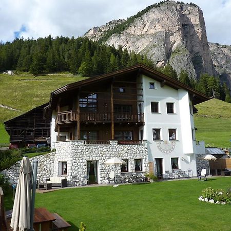 Cedepuent De Sot Apartamento Selva di Val Gardena Quarto foto